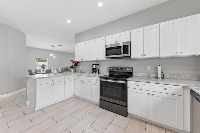 525 NW 12th Avenue, Boynton Beach, FL 33435
