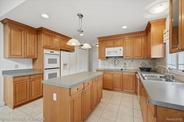 1731 Rico Road, Commerce Charter Township, MI 48382