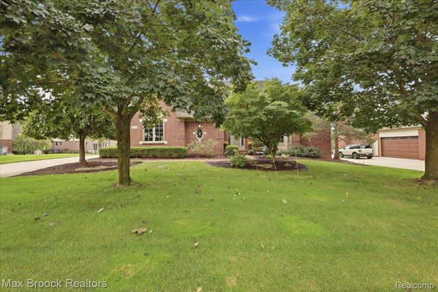 1731 Rico Road, Commerce Charter Township, MI 48382