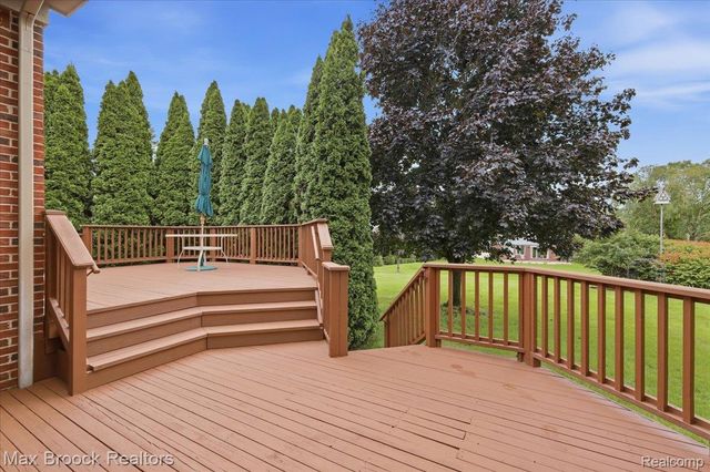 1731 Rico Road, Commerce Charter Township, MI 48382