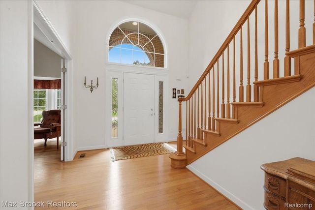 1731 Rico Road, Commerce Charter Township, MI 48382