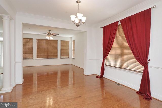 1028 LLANO DR, La Plata, MD 20646