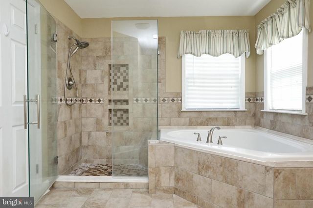 1028 LLANO DR, La Plata, MD 20646