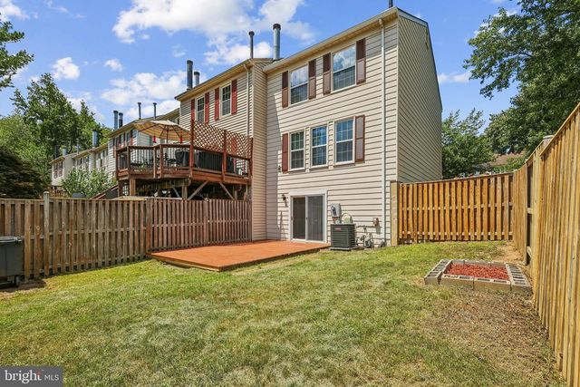 7403 HOUNDSBURY CT, Alexandria, VA 22315