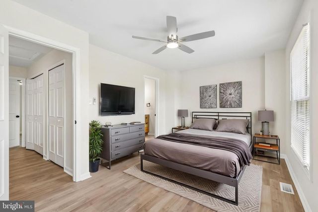 7403 HOUNDSBURY CT, Alexandria, VA 22315