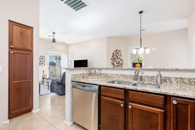 2725 E MINE CREEK Road 2192, Phoenix, AZ 85024