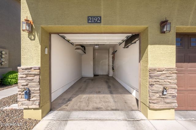 2725 E MINE CREEK Road 2192, Phoenix, AZ 85024