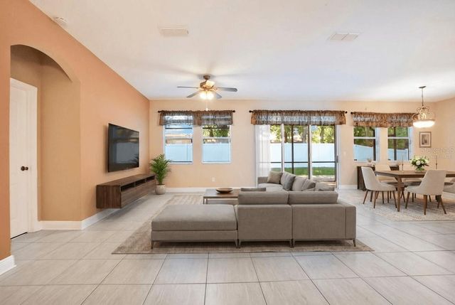 2210 VALTERRA VISTA WAY, Valrico, FL 33594