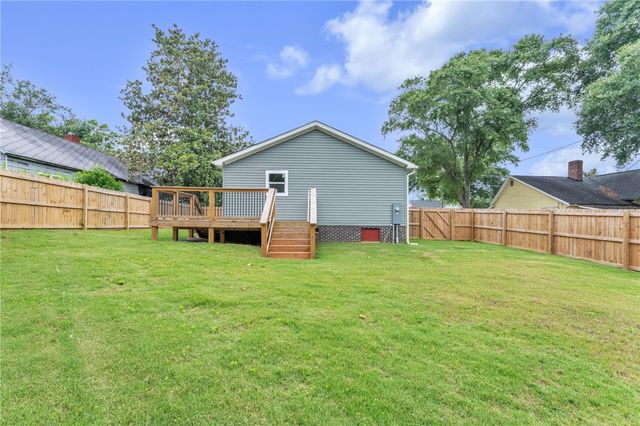 1104 E Front Street, Iva, SC 29655