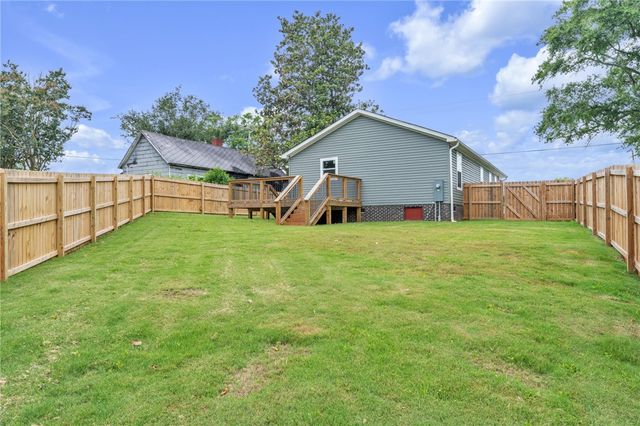 1104 E Front Street, Iva, SC 29655