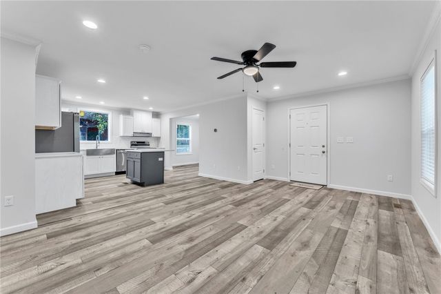 1104 E Front Street, Iva, SC 29655
