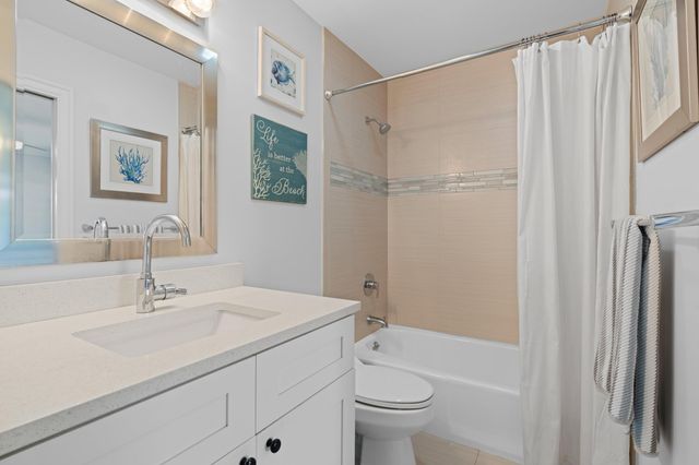 12931 N Normandy Way, Palm Beach Gardens, FL 33410