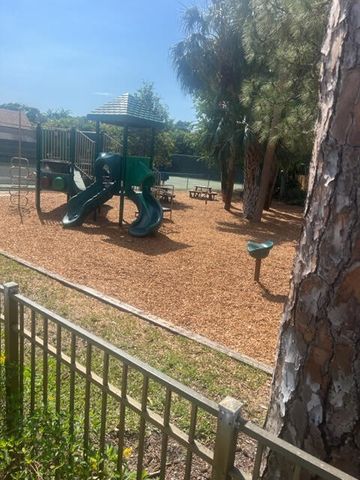 12931 N Normandy Way, Palm Beach Gardens, FL 33410