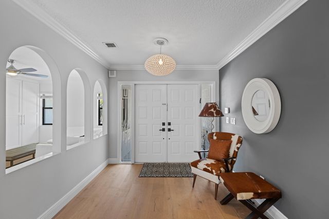 12931 N Normandy Way, Palm Beach Gardens, FL 33410