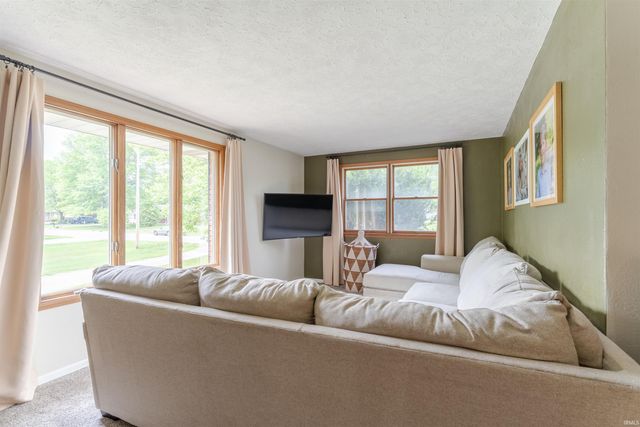 608 Genevieve Avenue, Jasper, IN 47546