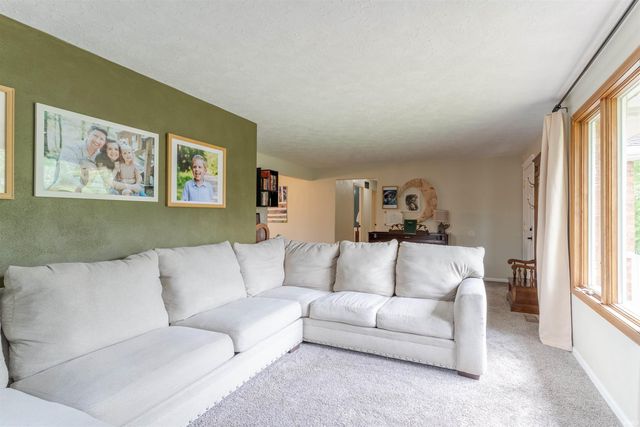 608 Genevieve Avenue, Jasper, IN 47546