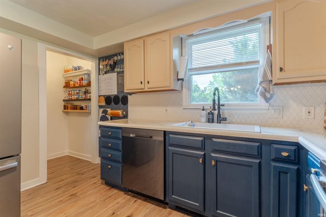 608 Genevieve Avenue, Jasper, IN 47546