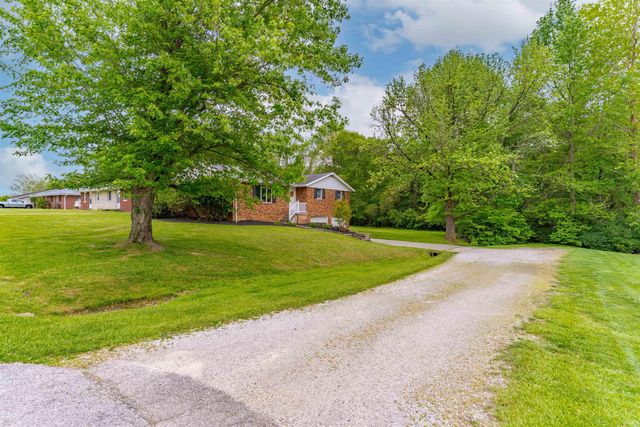 608 Genevieve Avenue, Jasper, IN 47546