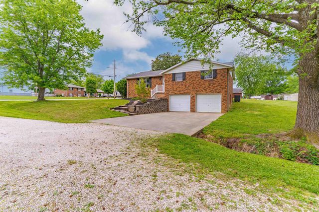 608 Genevieve Avenue, Jasper, IN 47546