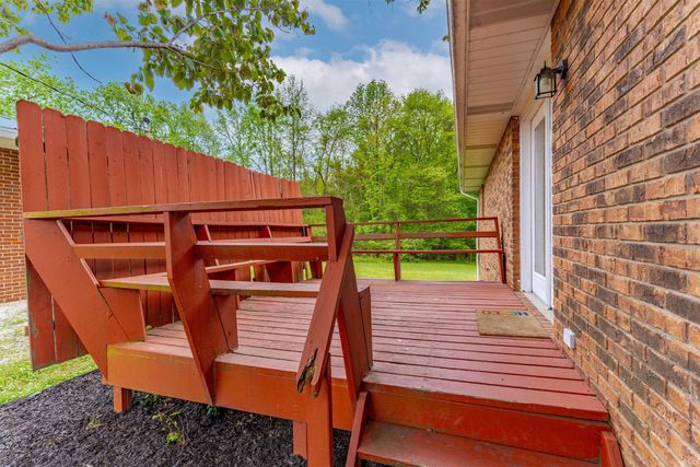 608 Genevieve Avenue, Jasper, IN 47546