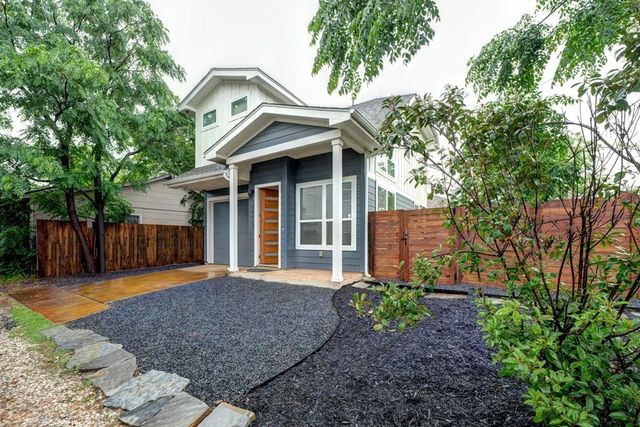 1300 Walnut Ave B, Austin, TX 78702