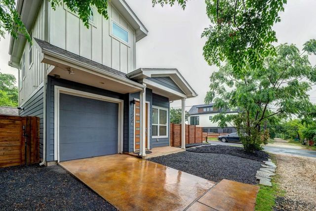 1300 Walnut Ave B, Austin, TX 78702