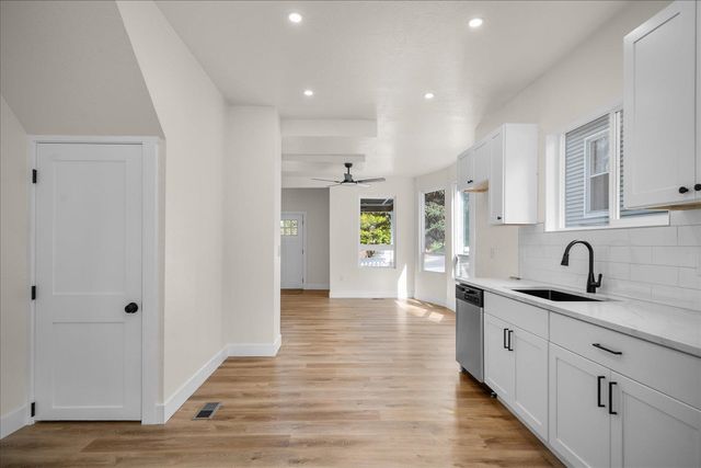922 S SHERMAN St, Spokane, WA 99202