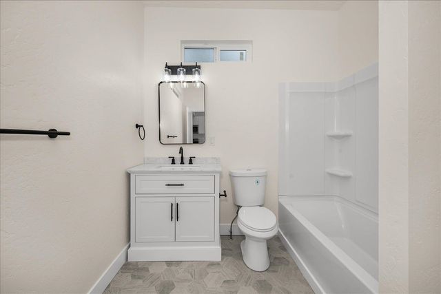922 S SHERMAN St, Spokane, WA 99202