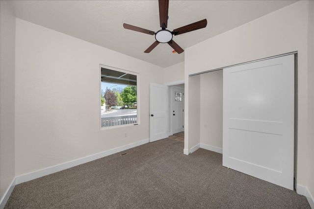 922 S SHERMAN St, Spokane, WA 99202
