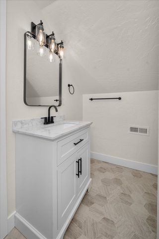 922 S SHERMAN St, Spokane, WA 99202