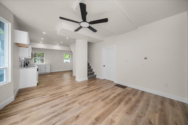 922 S SHERMAN St, Spokane, WA 99202