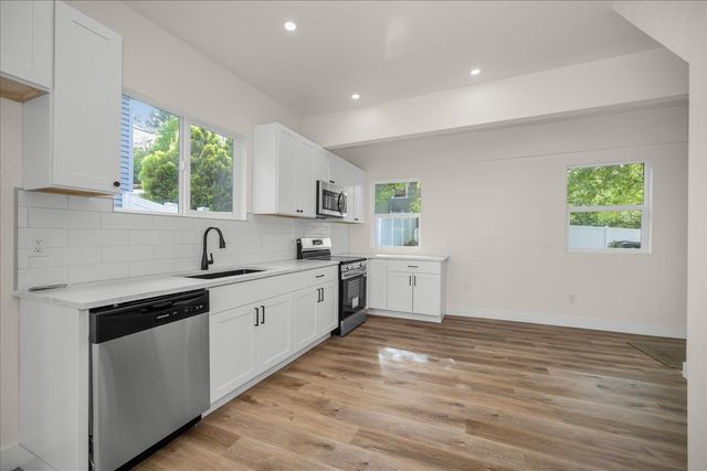 922 S SHERMAN St, Spokane, WA 99202