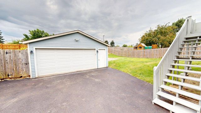 304 Jackson Street, Bartlett, IL 60103