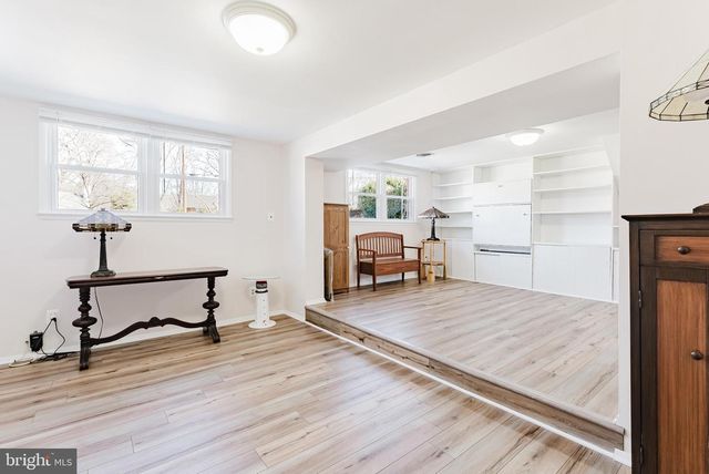 5937 ATTEENTEE RD, Springfield, VA 22150