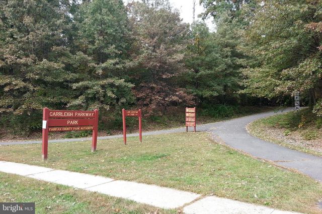 5937 ATTEENTEE RD, Springfield, VA 22150