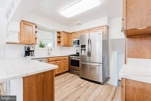 5937 ATTEENTEE RD, Springfield, VA 22150