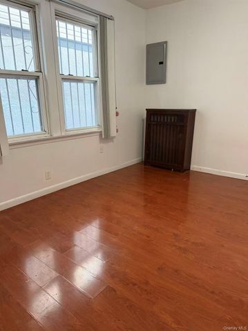 6127 157th Street, Flushing, NY 11367