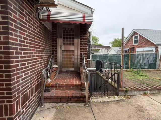 6127 157th Street, Flushing, NY 11367
