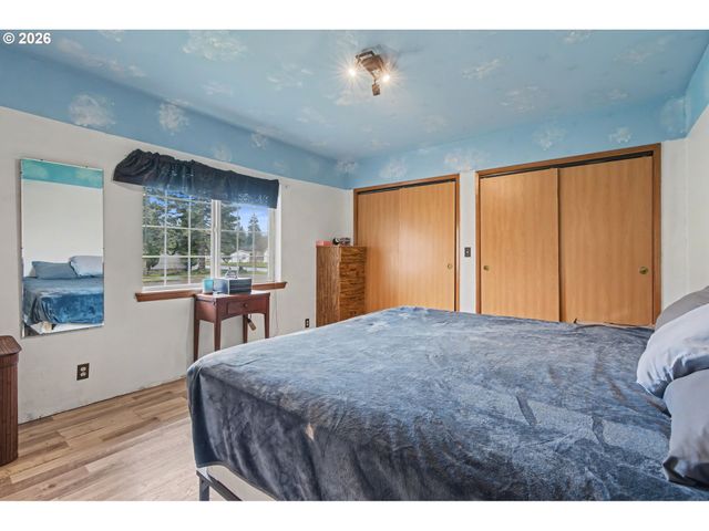 214 W PE ELL Ave, Pe Ell, WA 98572