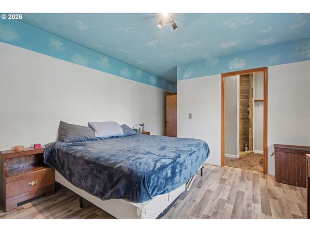214 W PE ELL Ave, Pe Ell, WA 98572