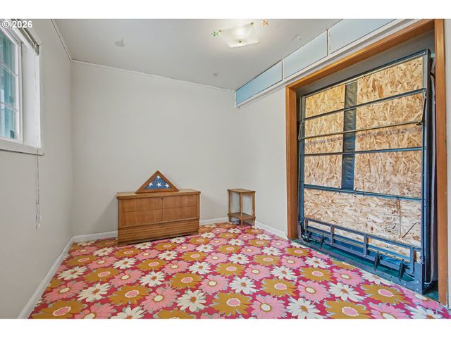 214 W PE ELL Ave, Pe Ell, WA 98572