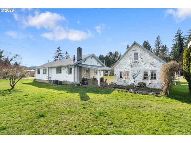 214 W PE ELL Ave, Pe Ell, WA 98572