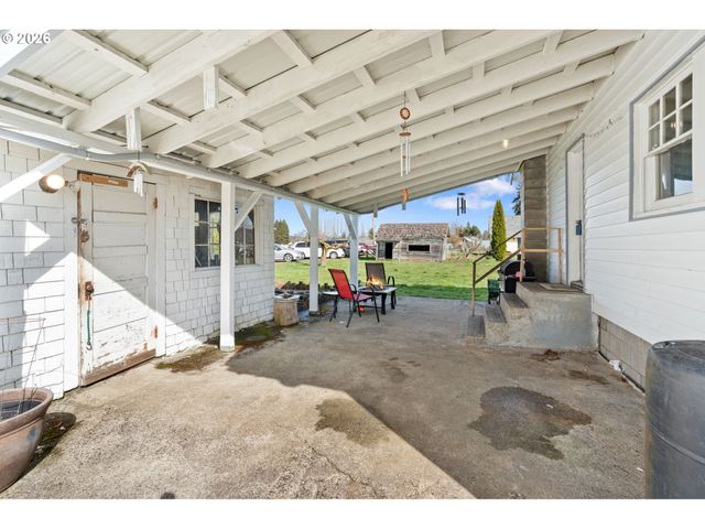 214 W PE ELL Ave, Pe Ell, WA 98572