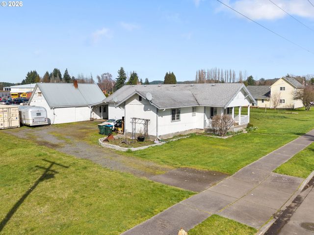 214 W PE ELL Ave, Pe Ell, WA 98572
