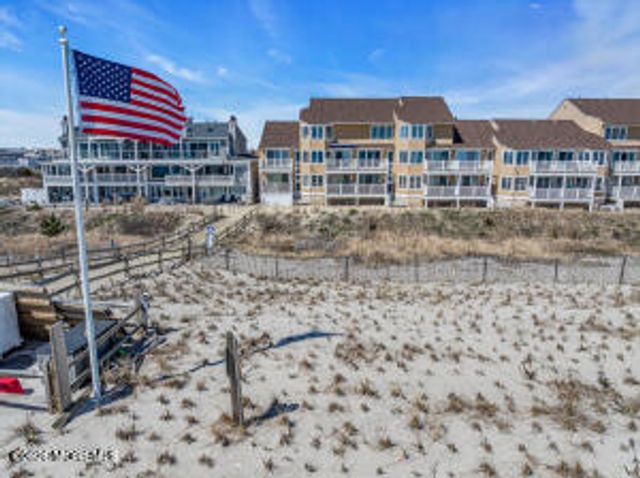11 Dune Terrace 11, Ortley Beach, NJ 08751