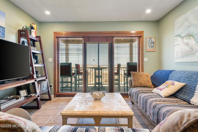 11 Dune Terrace 11, Ortley Beach, NJ 08751