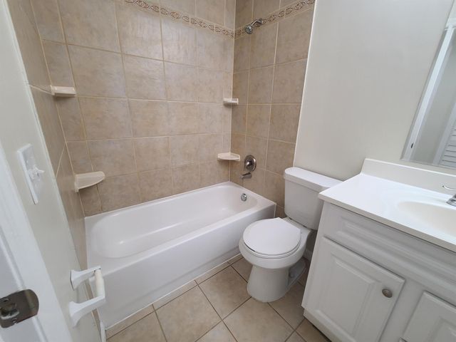 3127 SE Orchid Street, Stuart, FL 34997