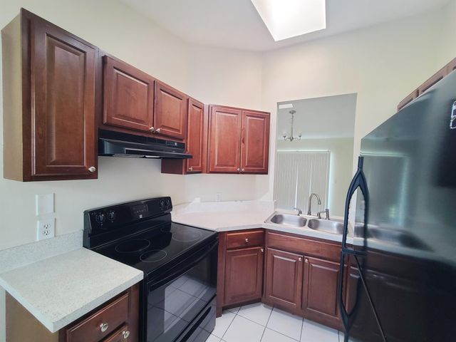 3127 SE Orchid Street, Stuart, FL 34997