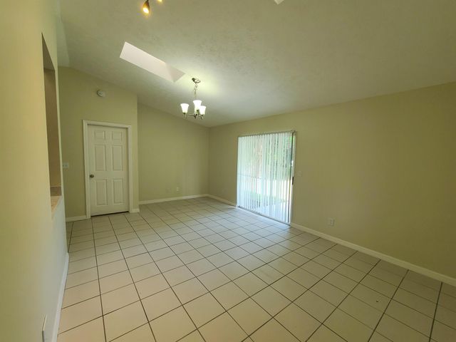 3127 SE Orchid Street, Stuart, FL 34997