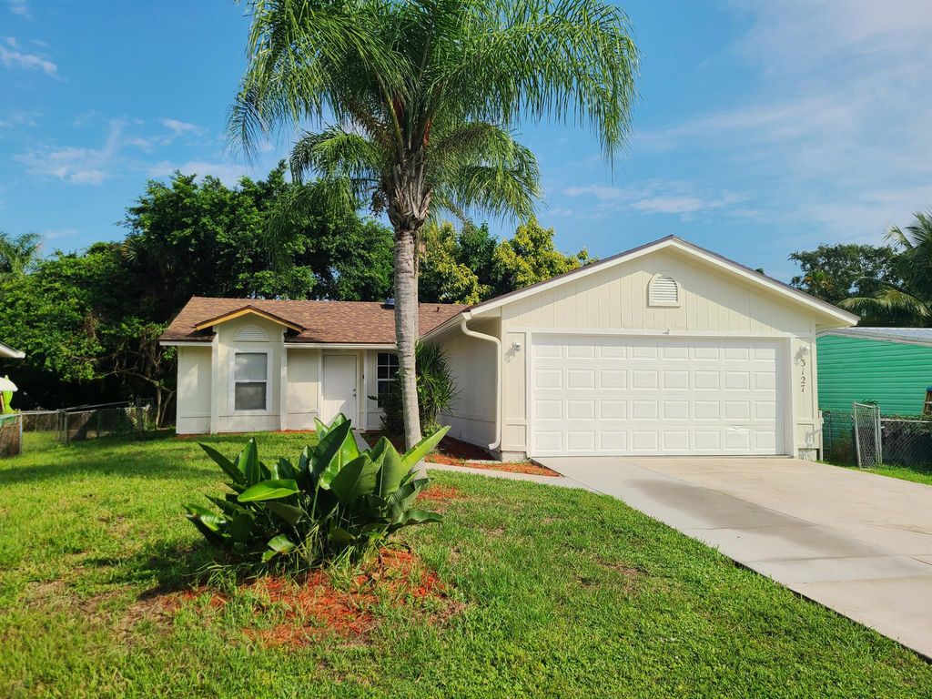 3127 SE Orchid Street, Stuart, FL 34997